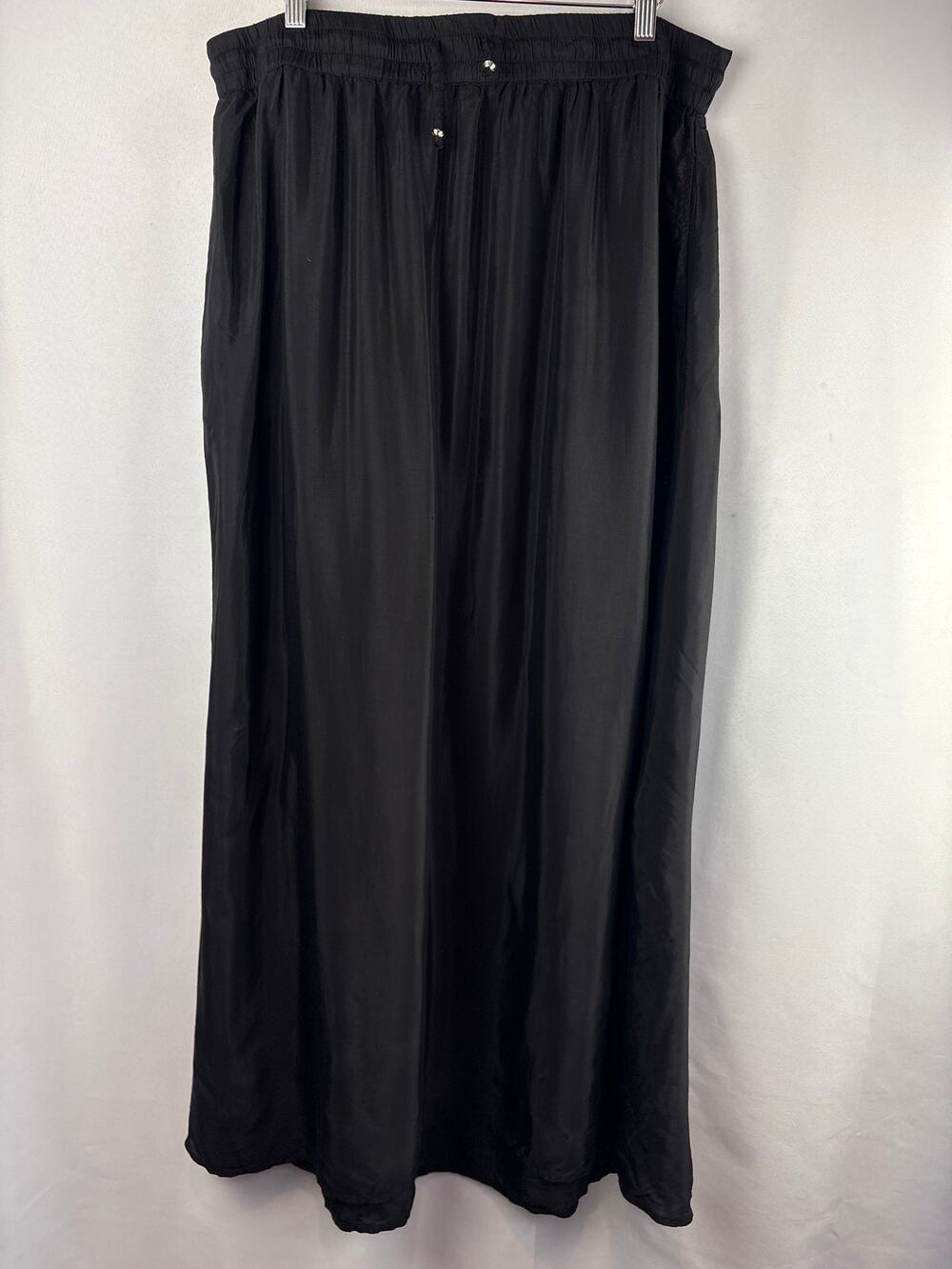 Women’s Studio Untold Size 16/18 Black Maxi Skirt